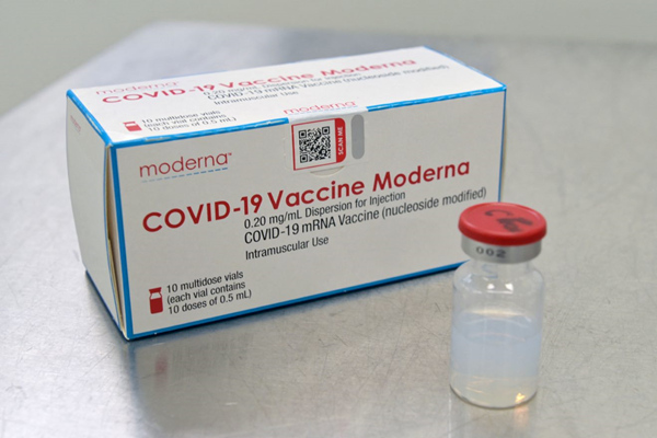 OMS adiciona vacina contra COVID-19 Moderna à lista de uso emergencial