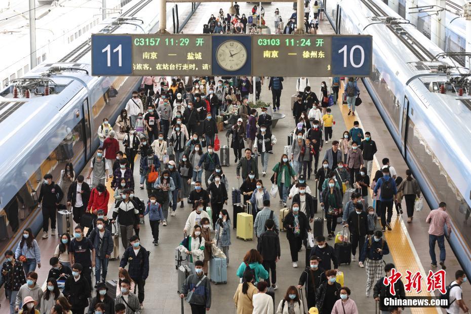 China despacha 17,2  milhões de passageiros no último dia do feriado do Dia do Trabalhador