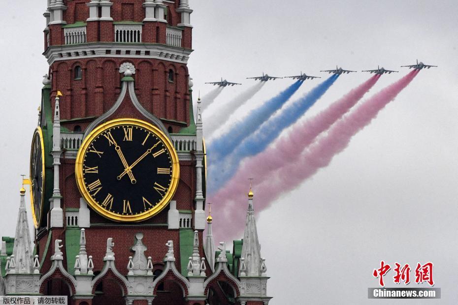 Rússia realiza desfile militar em comemoração do 76º aniversário da vitória da Grande Guerra Patriótica