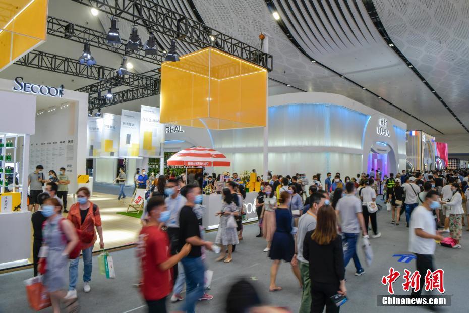 Hainan encerra primeira Exposição Internacional de Produtos de Consumo da China
