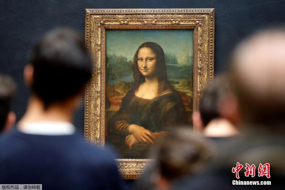 Museu do Louvre reabre ao público  