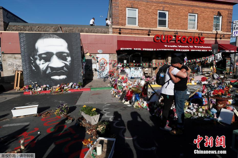 Homenagens marcam 1 ano da morte de George Floyd nos EUA 