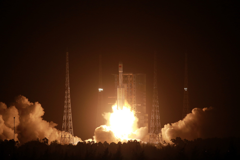 Cargueiro espacial Tianzhou-2 atraca no módulo da estação espacial chinesa