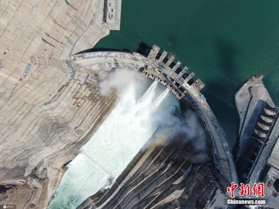 Estrutura principal da Usina Hidrelétrica de Baihetan é concluída