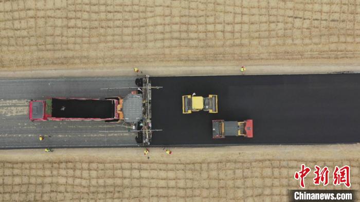 China: Rodovia Yuli-Qiemo será aberta ao tráfego em maio no próximo ano   
