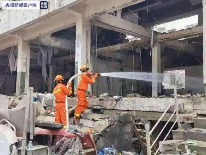 Explosão de gás no centro da China deixa 12 mortos e várias pessoas feridas