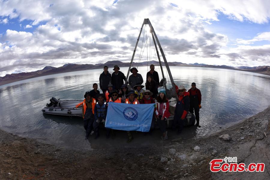 Segunda equipe da expedição científica conduz pesquisas lacustres no Tibete