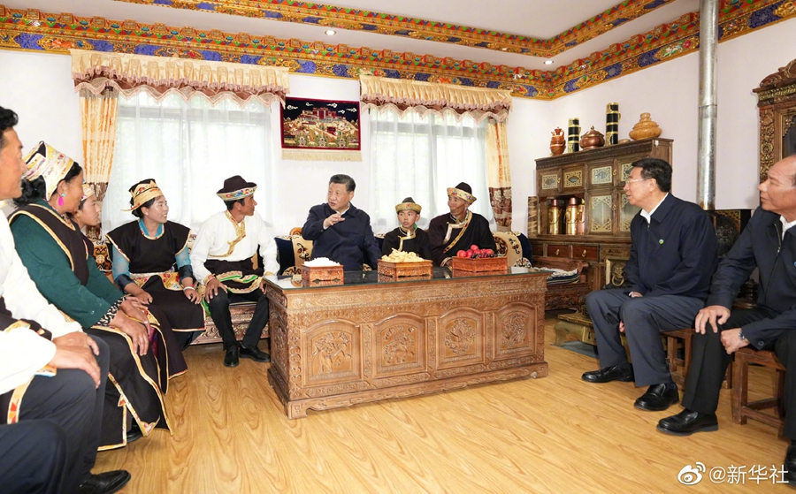 Xi visita Nyingchi no Tibete