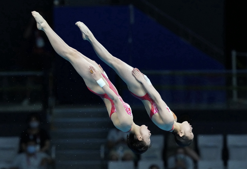 Salto: chinesas Chen e Zhang ganham medalha de ouro na plataforma 10m sincronizado feminino