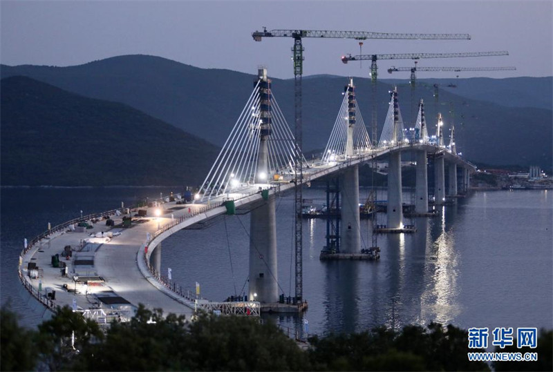 Ponte transfronteiriça de Pelješac construída por empresa chinesa é selada na Croácia 