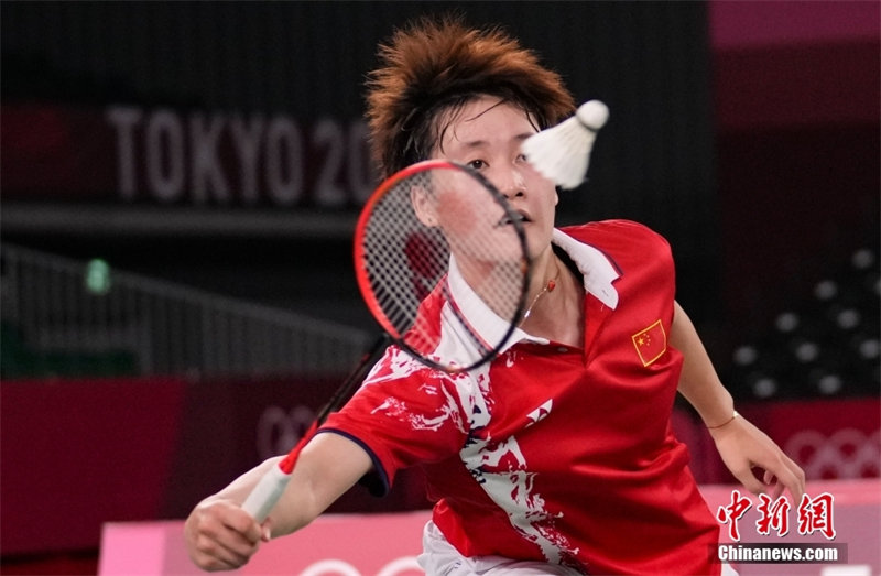 Olimpíadas: atleta chinesa Chen Yufei conquista medalha de ouro no badminton individual feminino
