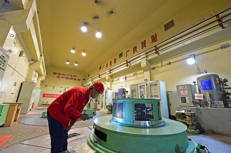 Xinjiang: estação de energia hidrelétrica está localizada a 136 metros subterrâneos  