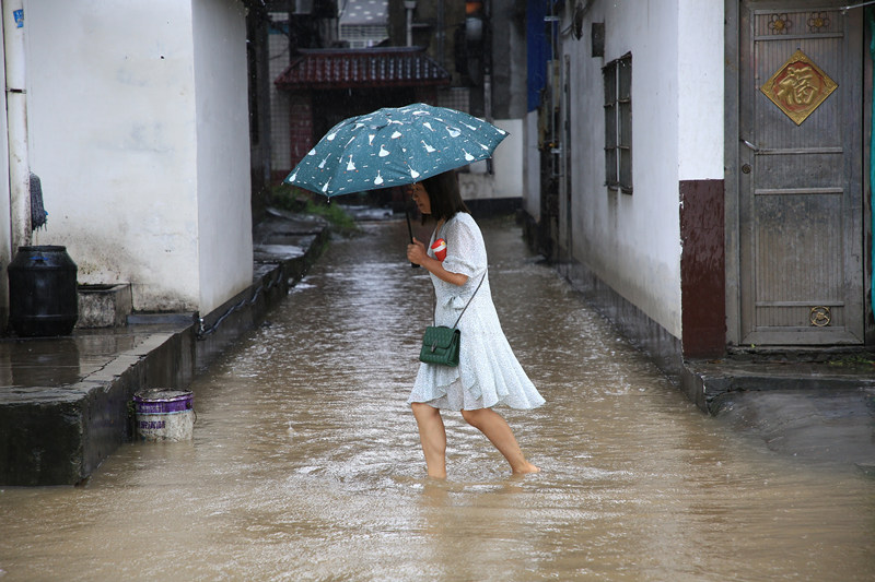 China: chuvas torrenciais causaram 21 mortes em Hubei