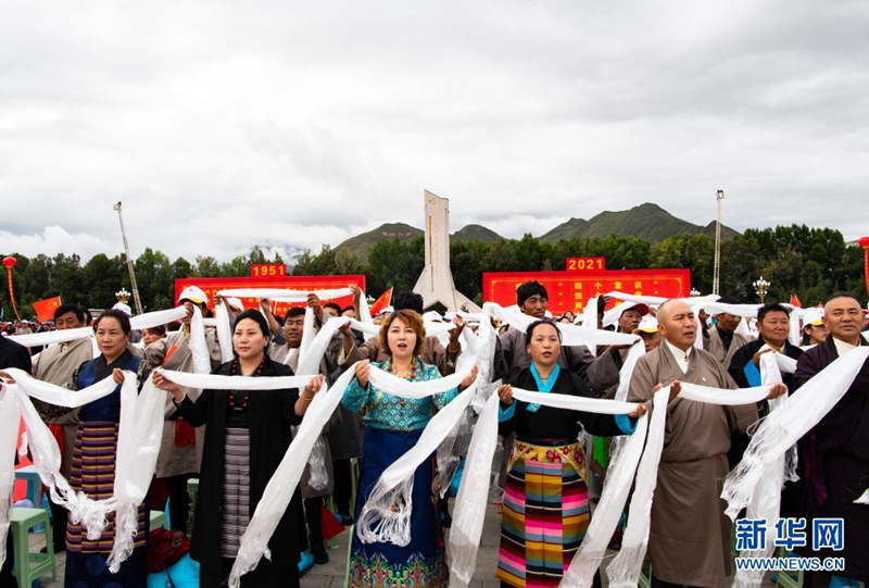 Galeria: China realiza celebração do 70º aniversário da libertação pacífica do Tibete