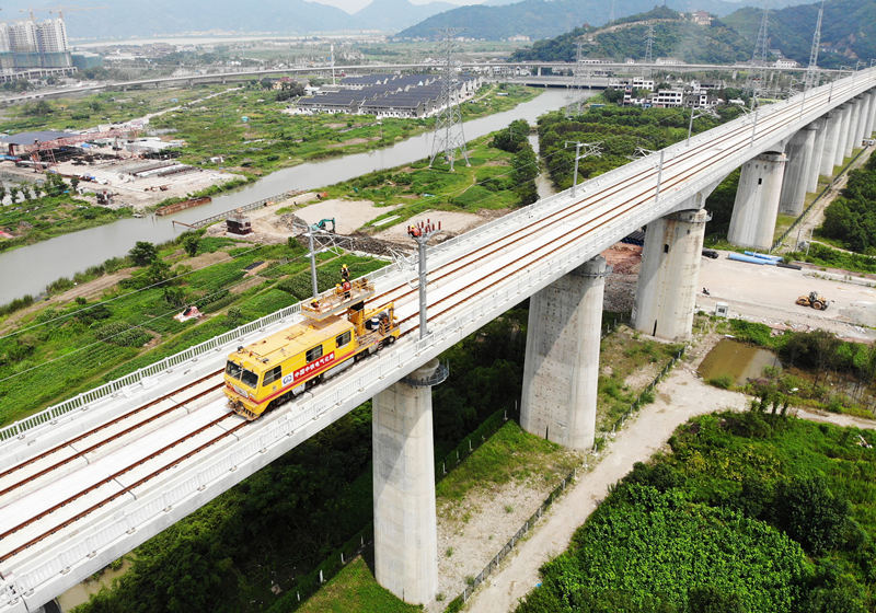 China: construção da primeira ferrovia de alta velocidade com investimento de capital privado em curso