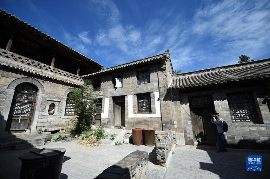 Aldeões nas montanhas Taihang enriquecem com o desenvolvimento de cultura e turismo 