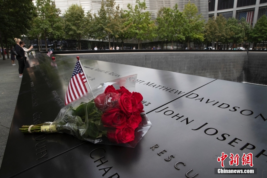 Americanos relembram 11 de setembro com ajuntamentos no World Trade Center