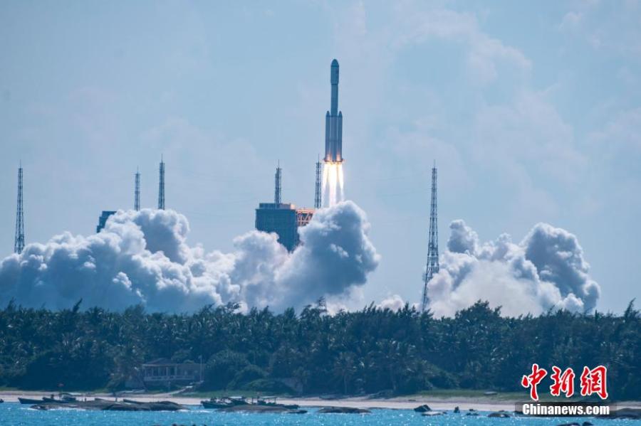 Cargueiro espacial da China acopla com módulo central da estação espacial
