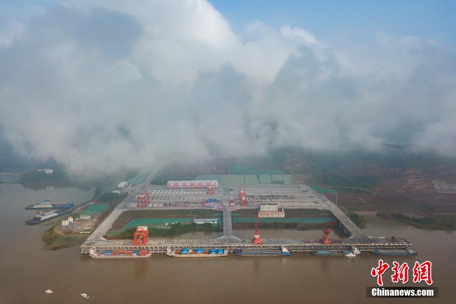 Chongqing: primeiro terminal de 10.000 toneladas é oficialmente aberto