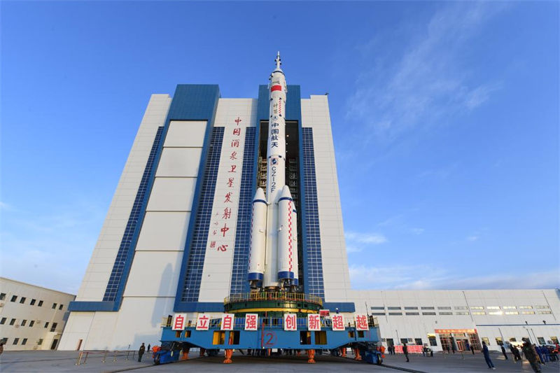 China se prepara para lançar nave espacial tripulada Shenzhou-13