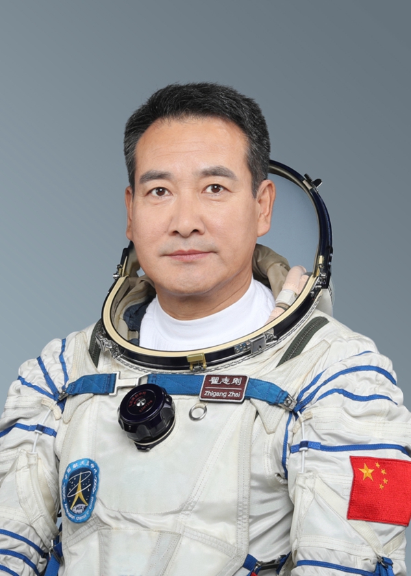 China enviará 3 astronautas para a estação espacial