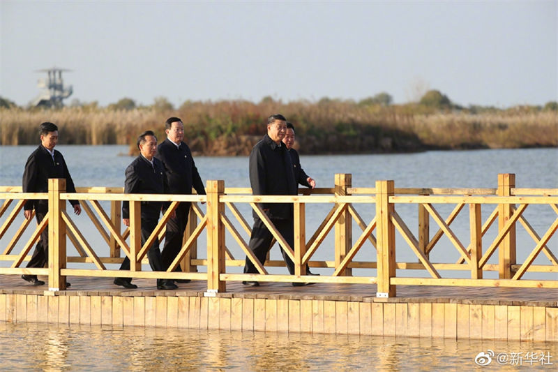 Xi inspeciona estuário do Rio Amarelo