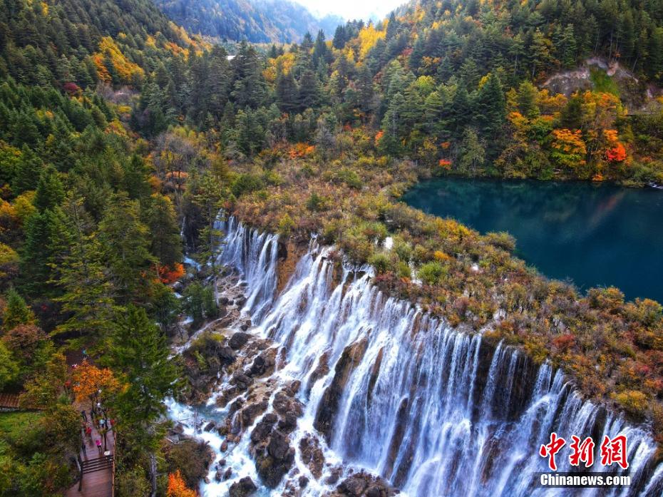 Galeria: outono revela o colorido de Jiuzhaigou, sudoeste da China