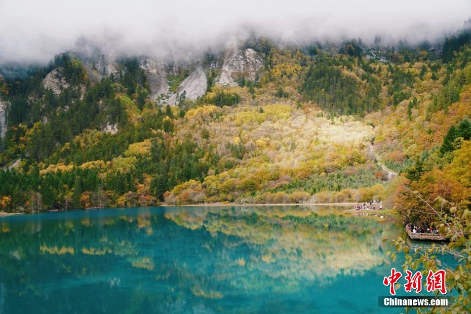 Galeria: outono revela o colorido de Jiuzhaigou, sudoeste da China