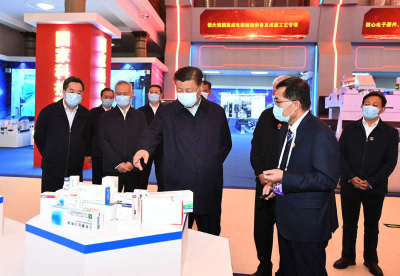 Xi pede construção da força chinesa em ciência e tecnologia