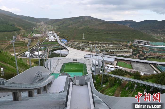 Beijing 2022: ginásios em Chongli perto da Grande Muralha