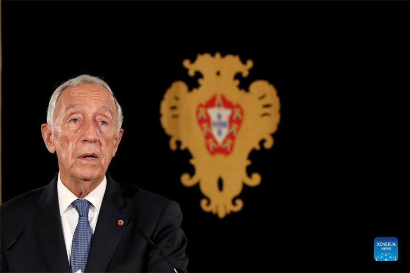 Presidente português anuncia dissolução do parlamento