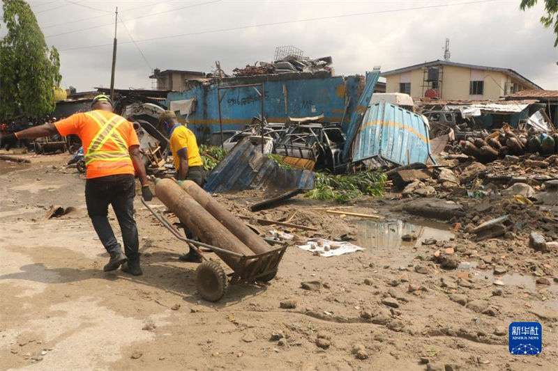 Nigéria: explosão de gás causa cinco mortos em Lagos