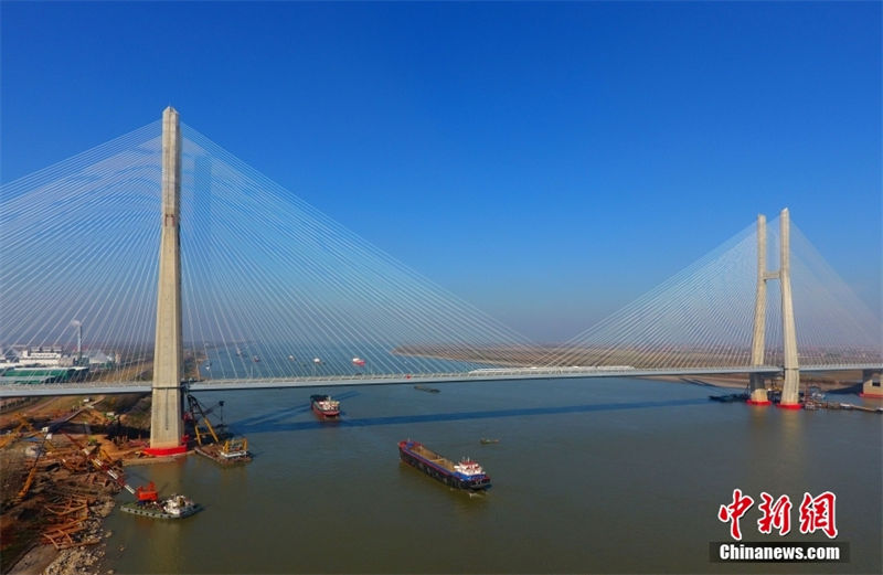Ferrovia de alta velocidade Anqing-Jiujiang entra na fase de teste