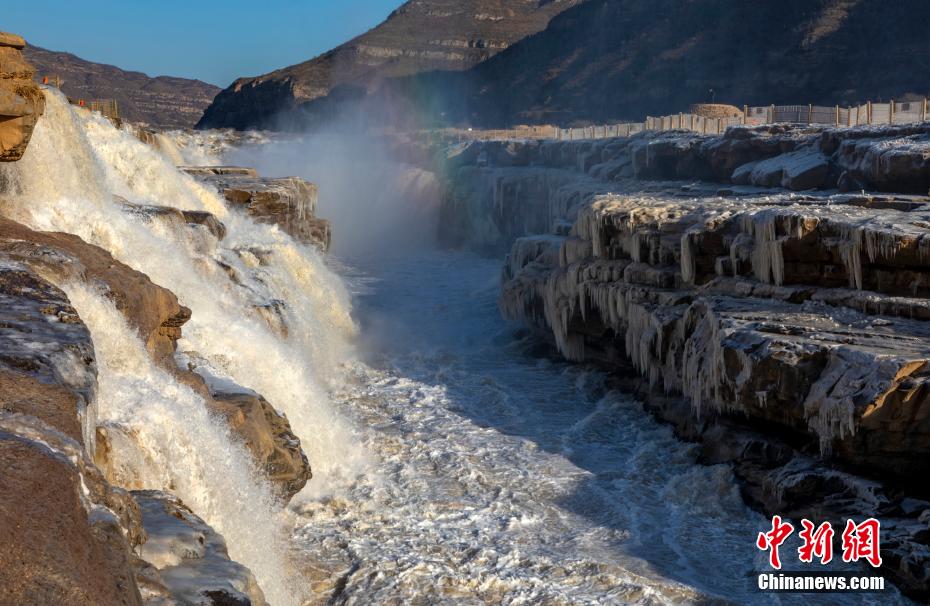 Galeria: cachoeira Hukou congela no rio Amarelo  