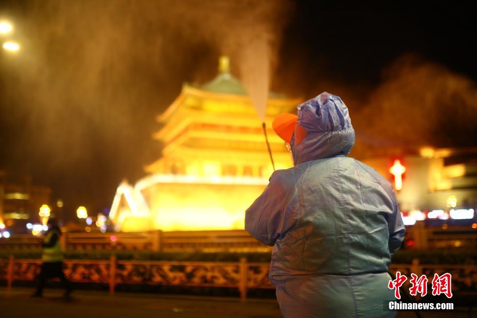 Xi'an lança campanha de desinfeção em toda a cidade