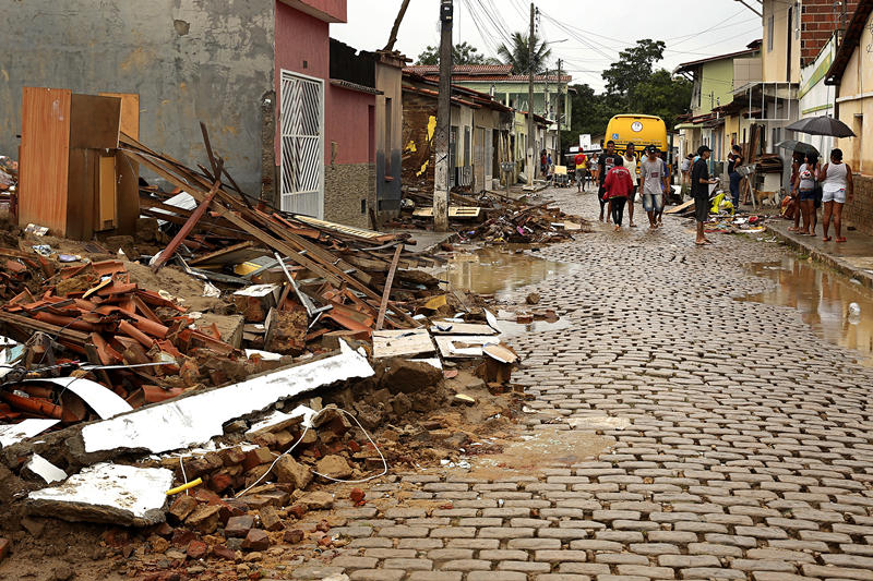 Brasil: inundações mataram 18 pessoas, 72 cidades entraram em estado de emergência