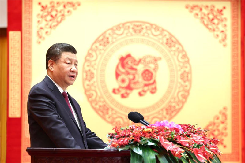 Xi Jinping estende felicitações por Festa da Primavera a todos chineses