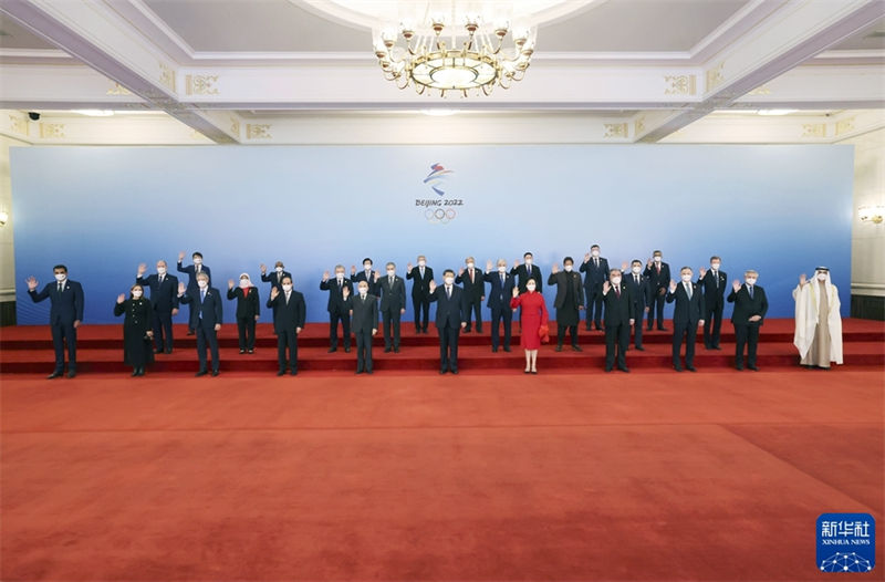 Xi Jinping e sua esposa oferecem banquete para convidados presentes na cerimônia de abertura das Olimpíadas de Inverno