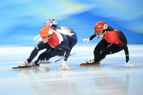 Beijing 2022: China ganha bronze no revezamento 3.000m feminino de patinação de velocidade em pista curta