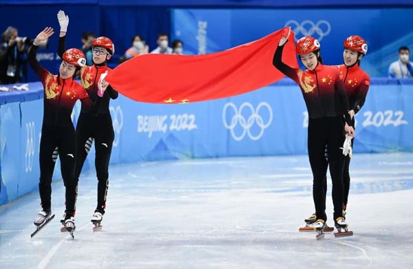 Beijing 2022: China ganha bronze no revezamento 3.000m feminino de patinação de velocidade em pista curta