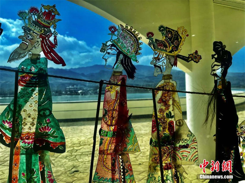 Qinghai: artistas folclóricas retratam 