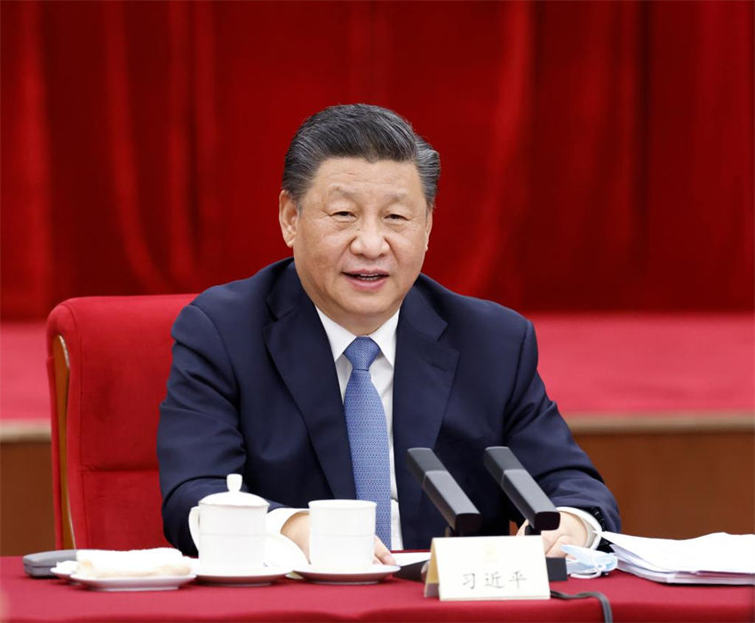 Xi Jinping enfatiza garantia de fornecimento de produtos agrícolas essenciais e construção de rede de seguridade social mais forte