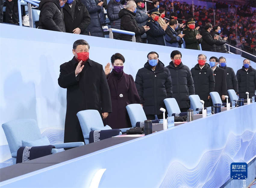 Xi Jinping participa da cerimônia de encerramento dos Jogos Paralímpicos de Inverno de Beijing