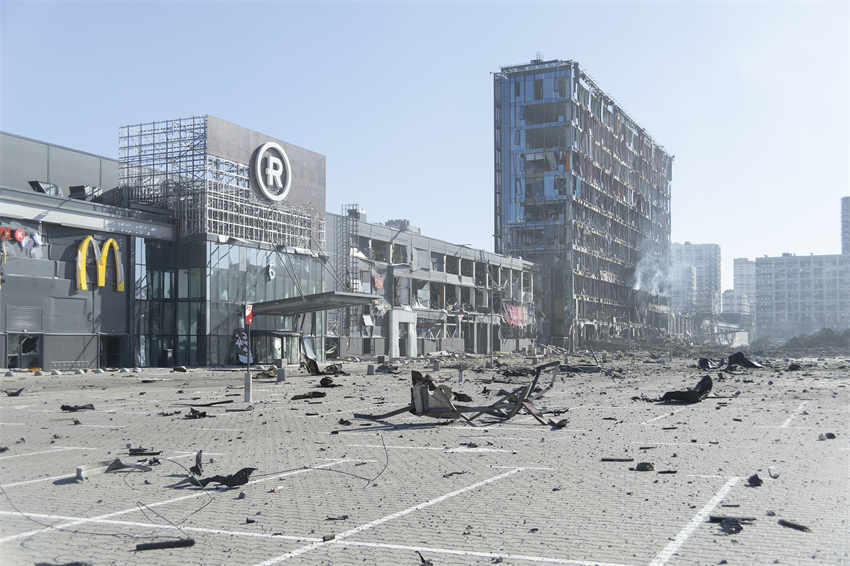 Ucrânia: 8 pessoas morrem em ataque a um shopping center de Kiev