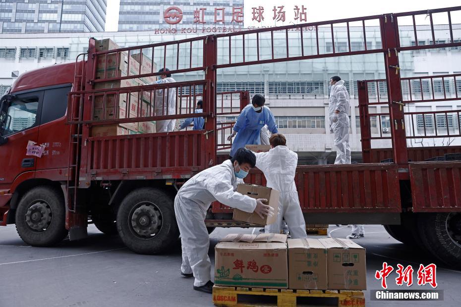 Shanghai estabelece armazéns de emergência para garantir suprimentos em meio à Covid-19