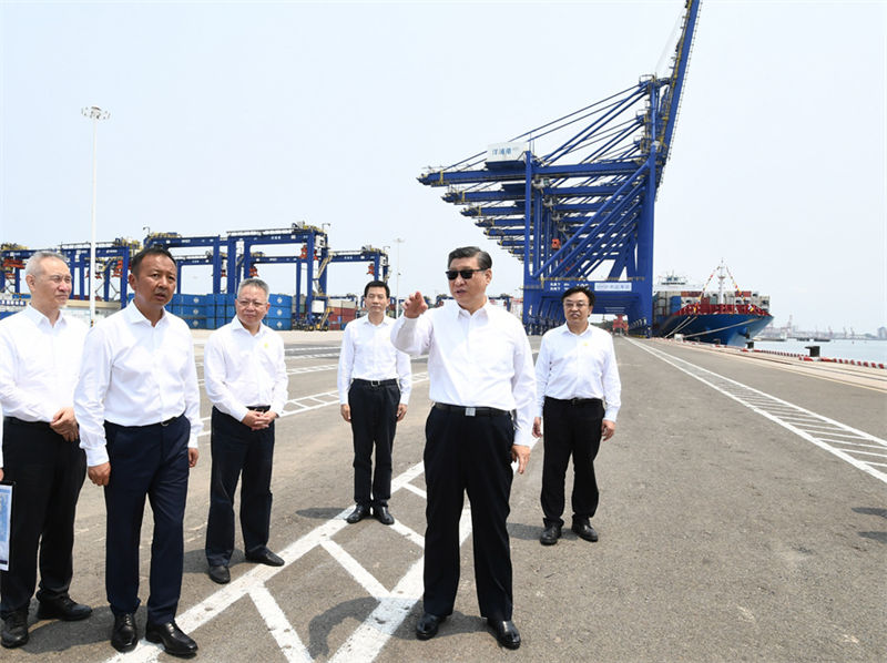 Xi Jinping inspeciona zona de desenvolvimento econômico na Província de Hainan