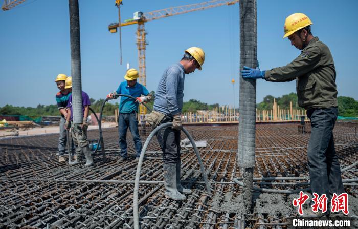 Construção do trecho Chengdu da ferrovia de alta velocidade Chengdu-Zigong está em andamento