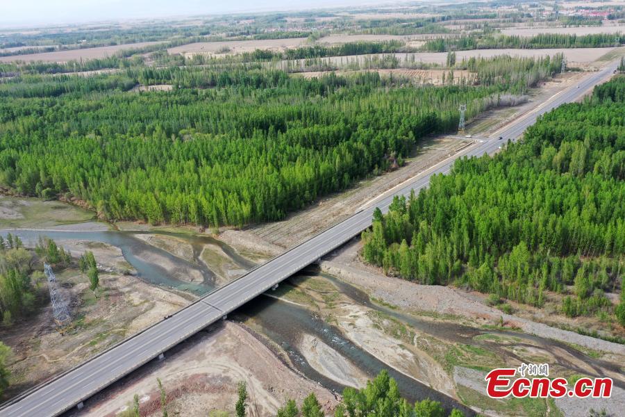 Galeria: Vale do rio Bortala em Xinjiang