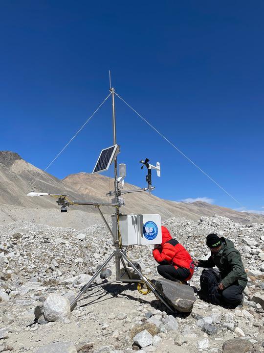 Estação meteorológica automática mais alta do mundo será estabelecida no Monte Qomolangma
