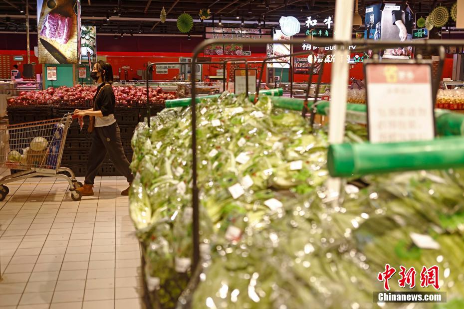 Shanghai: lojas e supermercados retomam operações gradualmente